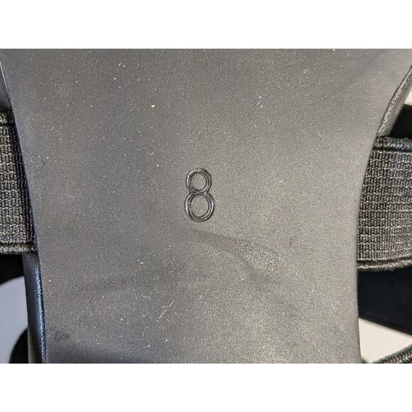 Coach & Four Women's Size 8 Strappy Ankle Sandals Small Heel - Picture 10 of 13